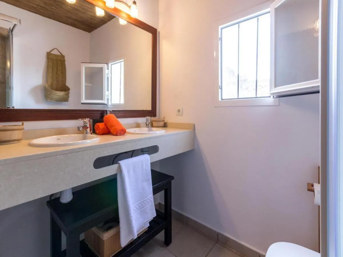 Tipica Casa Rural Ibicenca Con Piscina Privada! San Antonio  Spanien